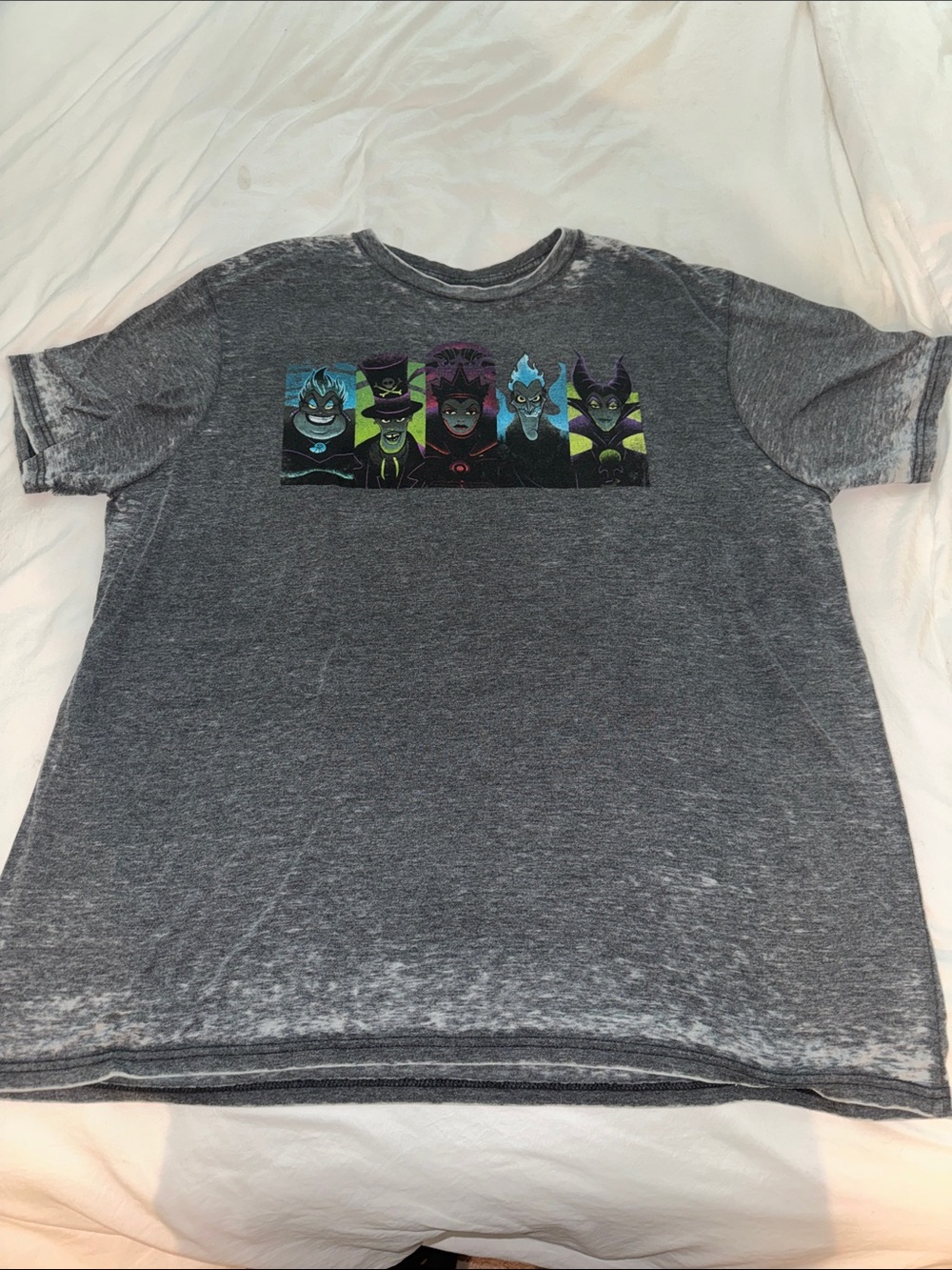 Disney Men's Blackened Gray Villains Graphic Short-Sleeve Tee